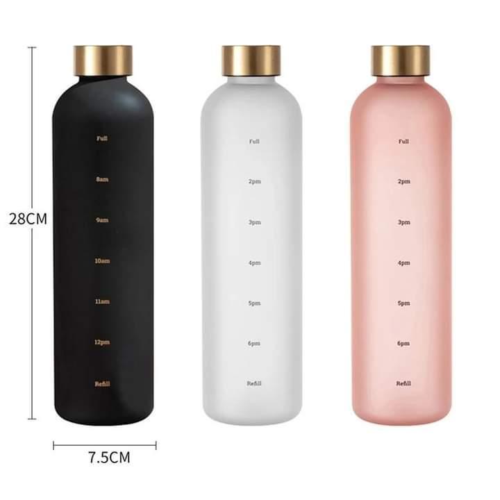 Multi color insulated water bottle perfect for gym and outdoor.